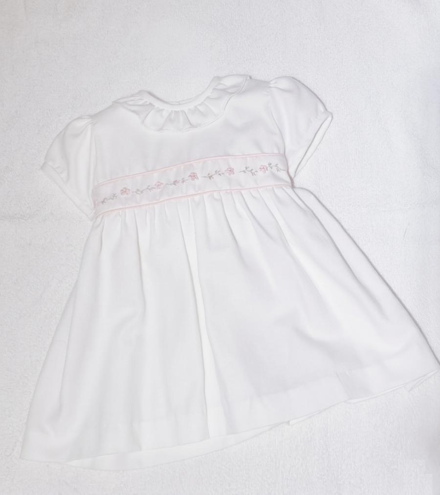 Vestido de viyela bordado a mano