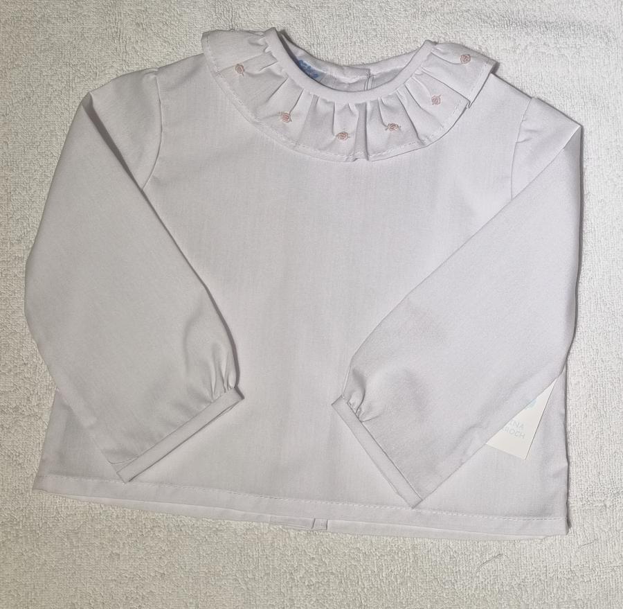 Blusa cuello bordado